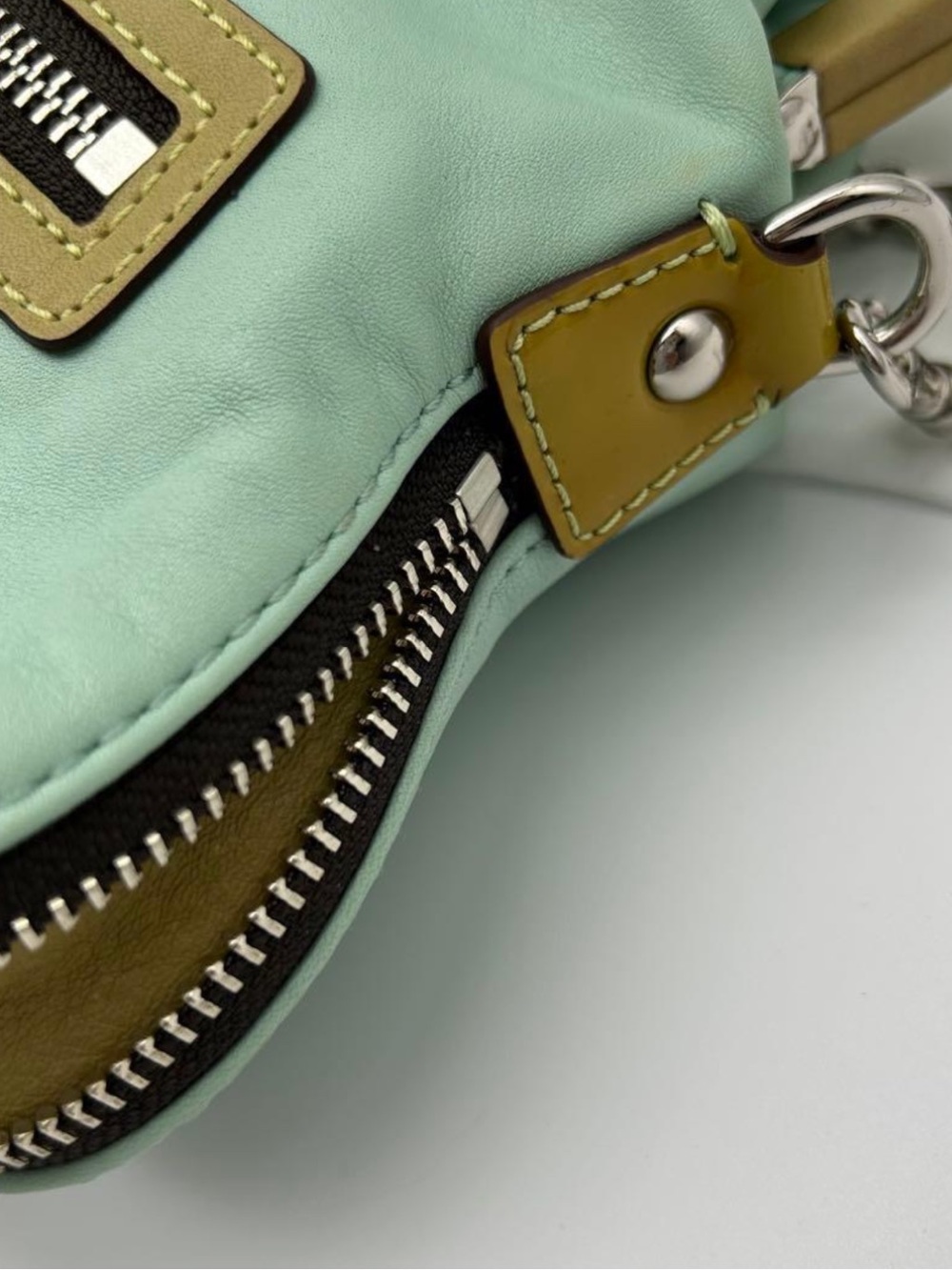 Coach Bonnie Kisslock Chain Satchel EUC - Picture 4 of 6